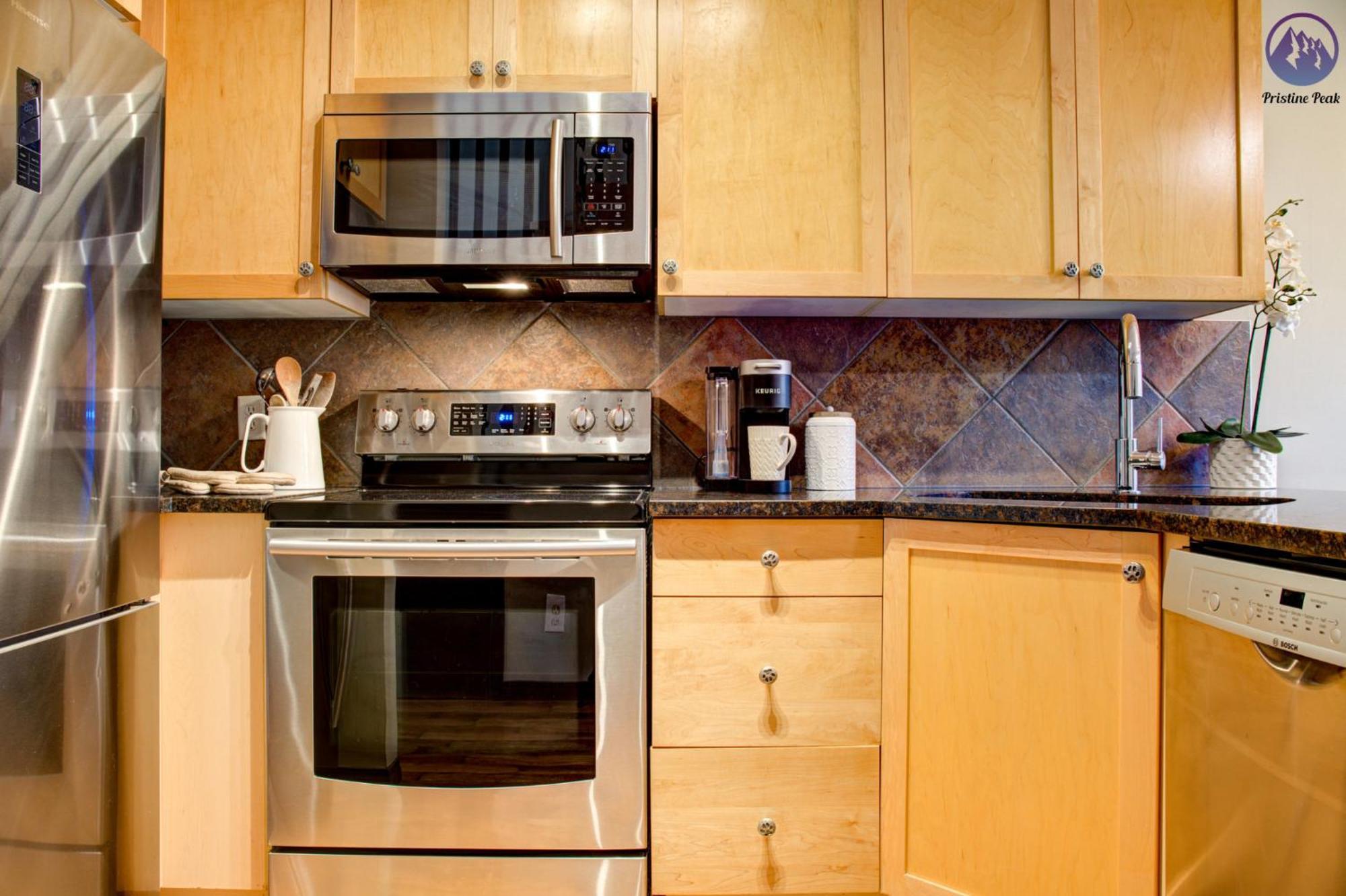 Grotto Canyon Apartment Canmore